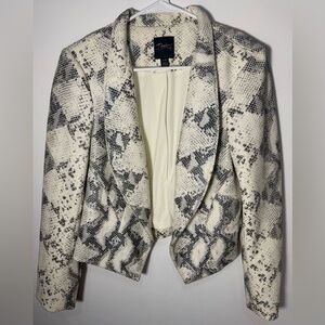Thalia Sodi Monochrome Snake Print Blazer